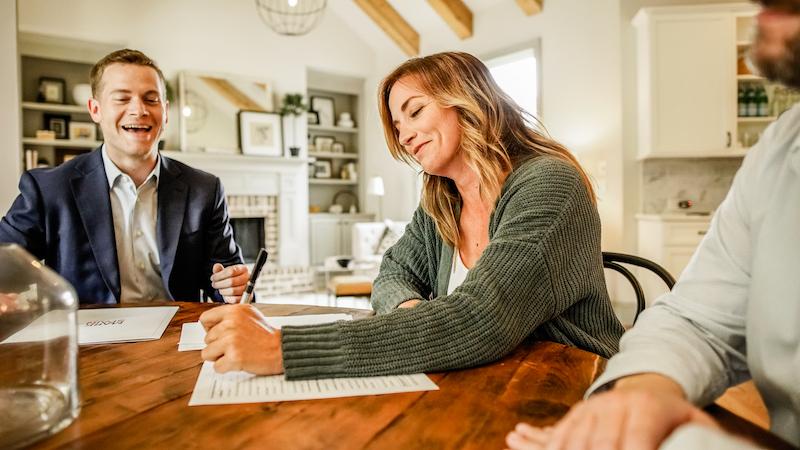 Debra and her husband sold their home and had an unparalleled client experience with the Guaranteed Offer Program..