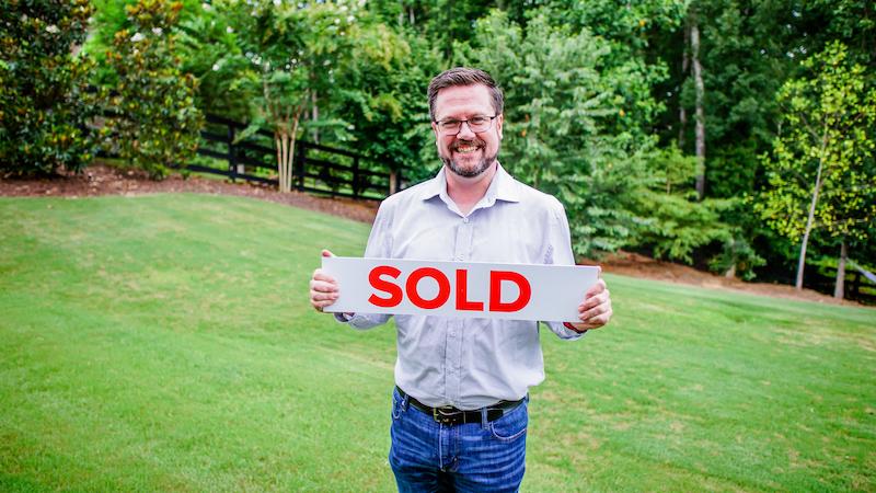 Our clients, Kelly and Christy, were our top priority and were able to sell their home fast and hassle-free.